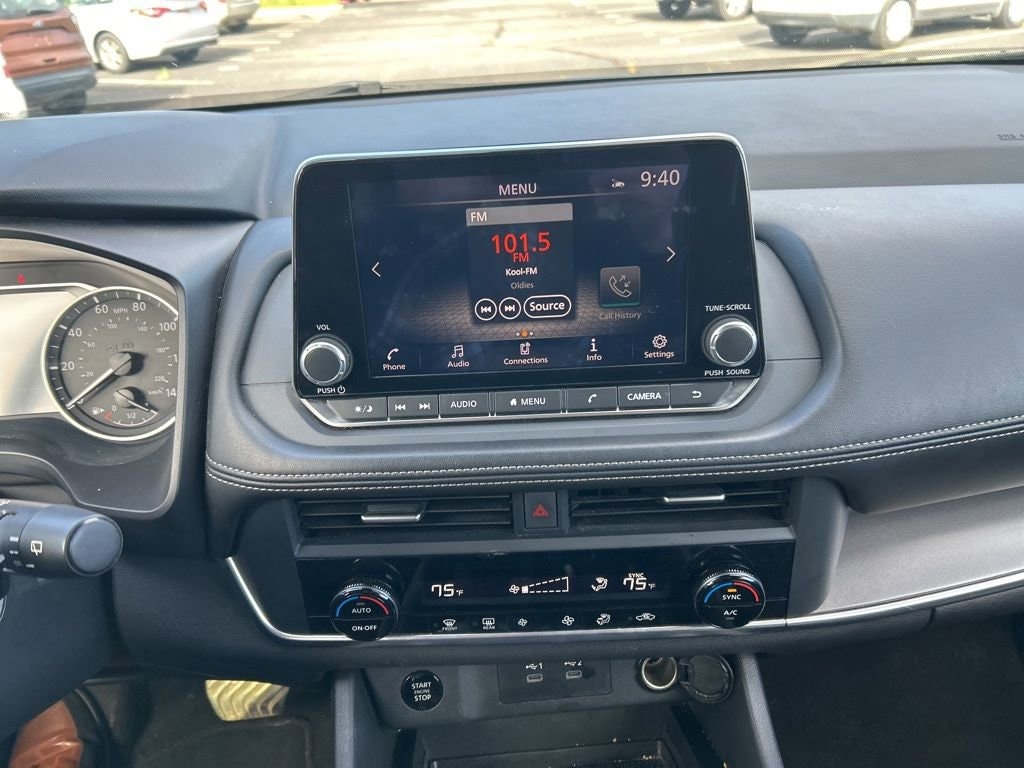 Used 2024 Nissan Rogue SV SUV