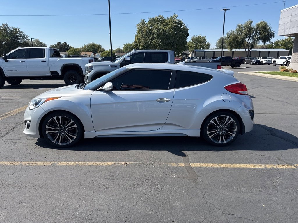 2016 Hyundai Veloster Turbo R-Spec Rally Edition photo 2