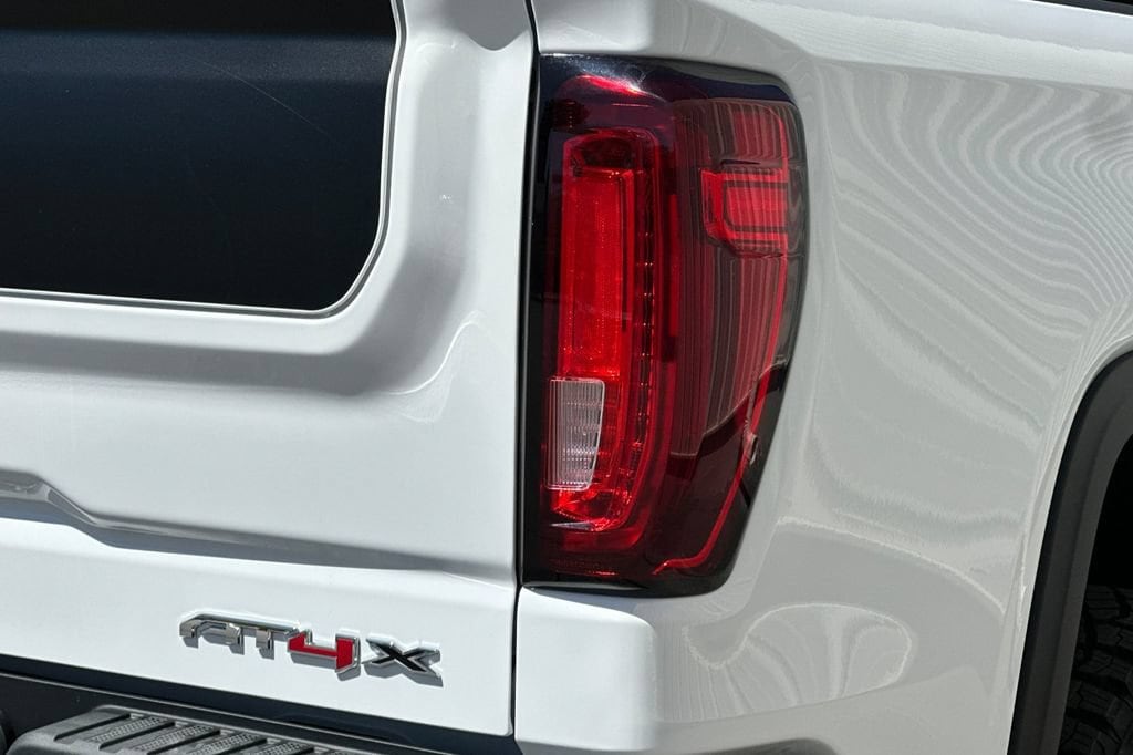 2026 GMC Sierra 1500 AT4X - Photo 26