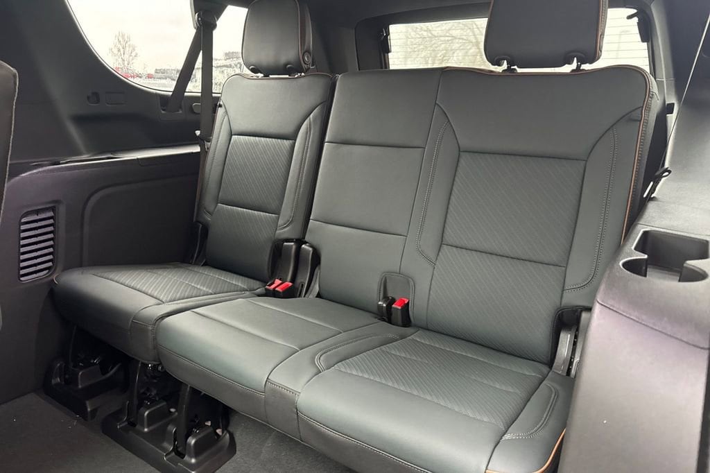 2026 GMC Yukon XL AT4 - Photo 13