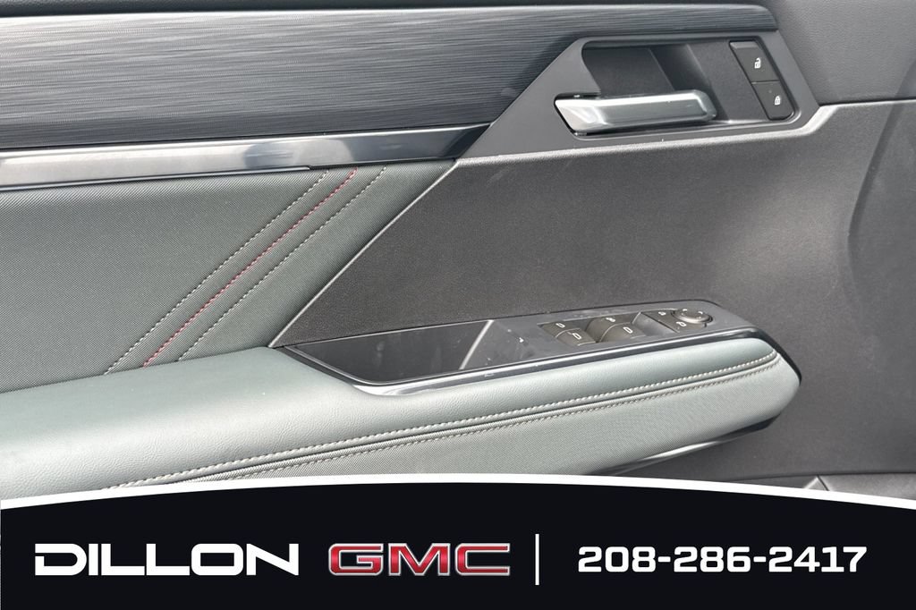 2026 GMC Acadia AT4 - Photo 11