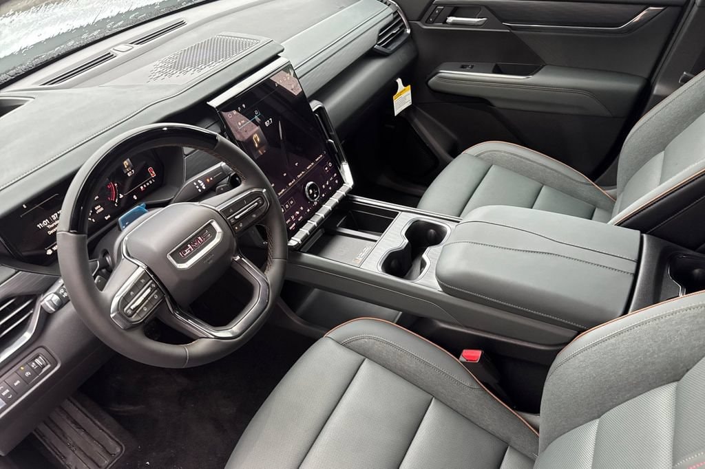 2026 GMC Acadia AT4 - Photo 7
