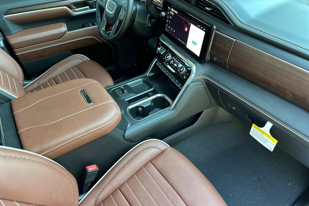 2026 GMC Sierra 3500HD Denali Ultimate - Photo 16