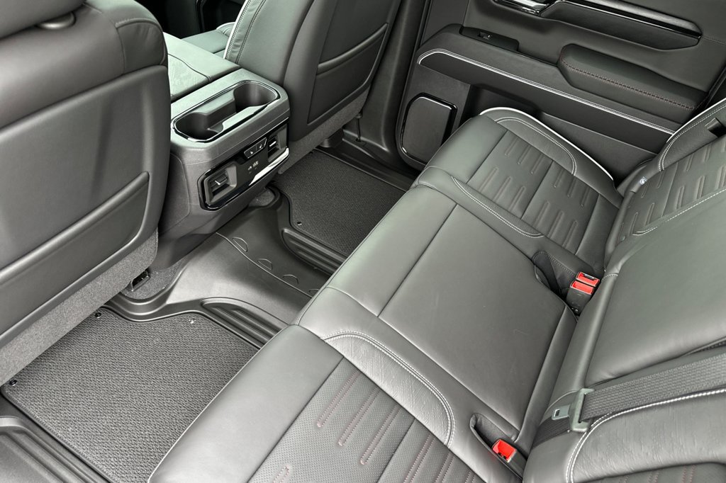 2026 GMC Sierra 1500 AT4X - Photo 11