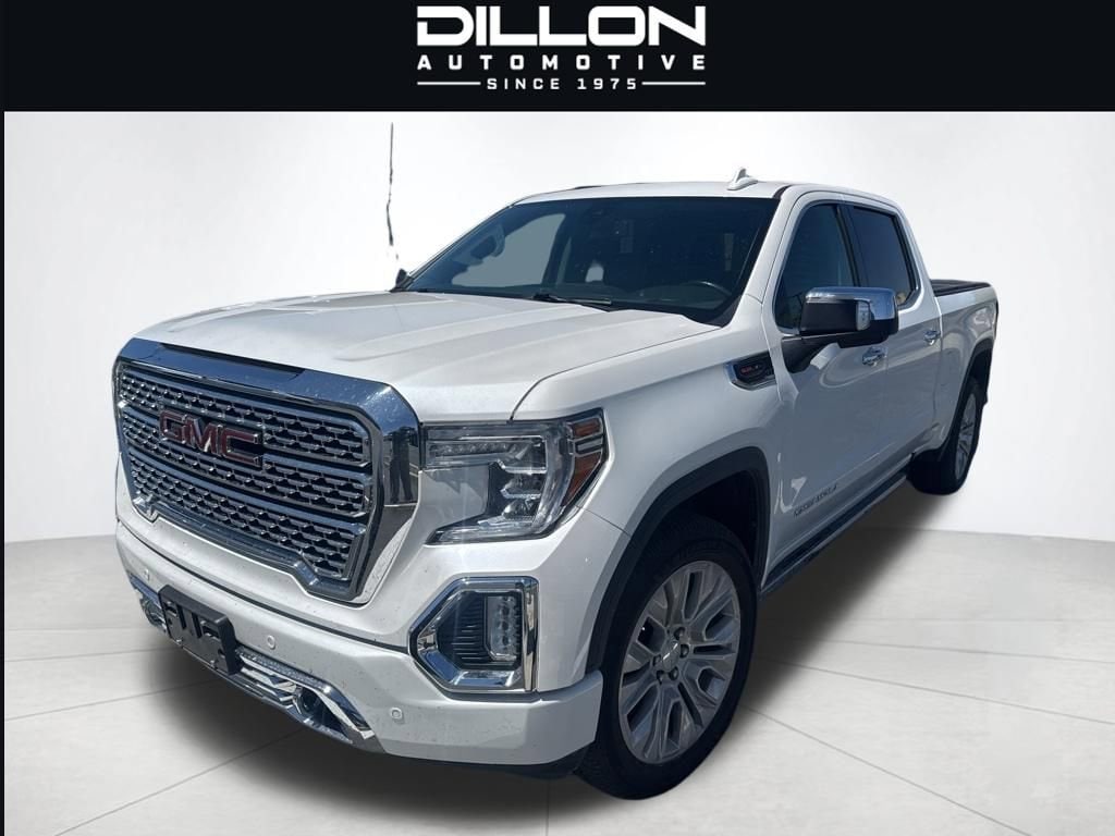 2022 GMC Sierra 4WD Crew Cab Short Box Denali's photo