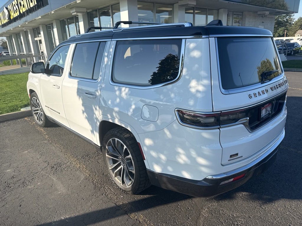 2022 Jeep Grand Wagoneer III photo 4