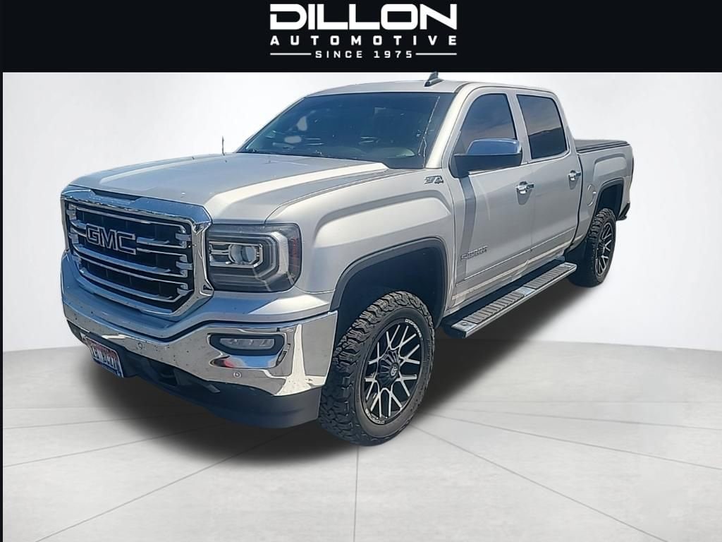 2018 GMC Sierra 4WD Crew Cab Short Box SLT's photo