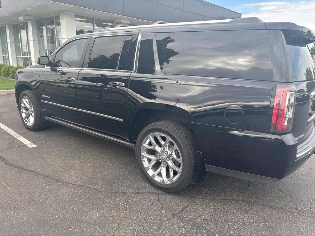 Used 2017 GMC Yukon XL Denali SUV