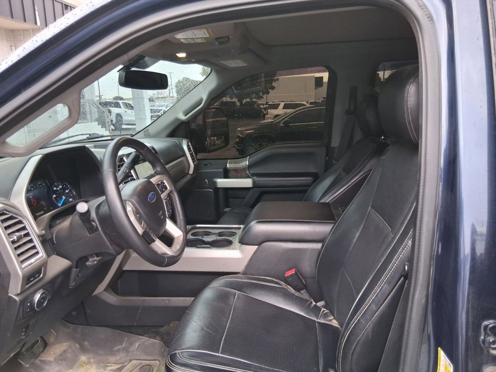 2017 Ford F-350 Lariat photo 4