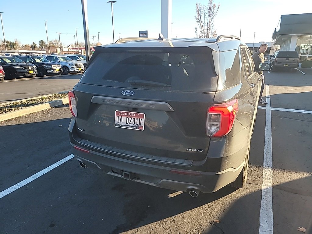 2022 Ford Explorer XLT photo 3