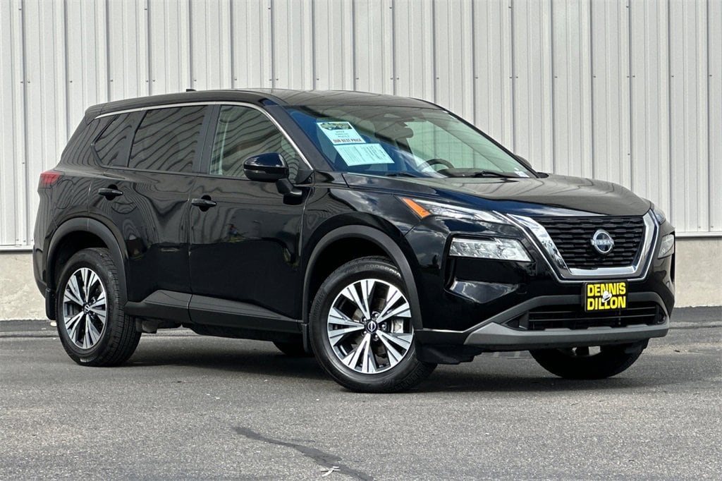 Used 2022 Nissan Rogue SV
