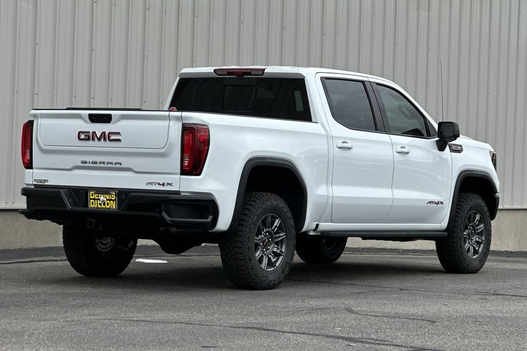 2026 GMC Sierra 1500 AT4X - Photo 7