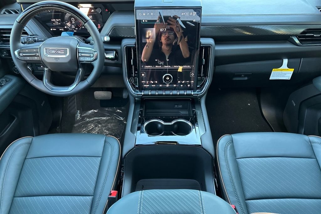 2026 GMC Yukon XL AT4 - Photo 10