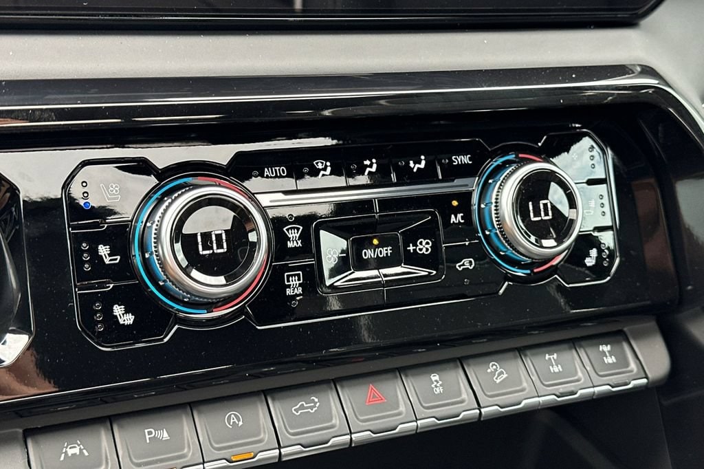 2026 GMC Sierra 1500 AT4X - Photo 17