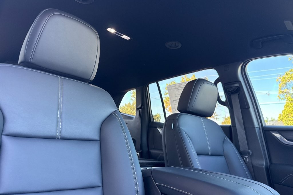 2027 GMC Acadia Elevation - Photo 20