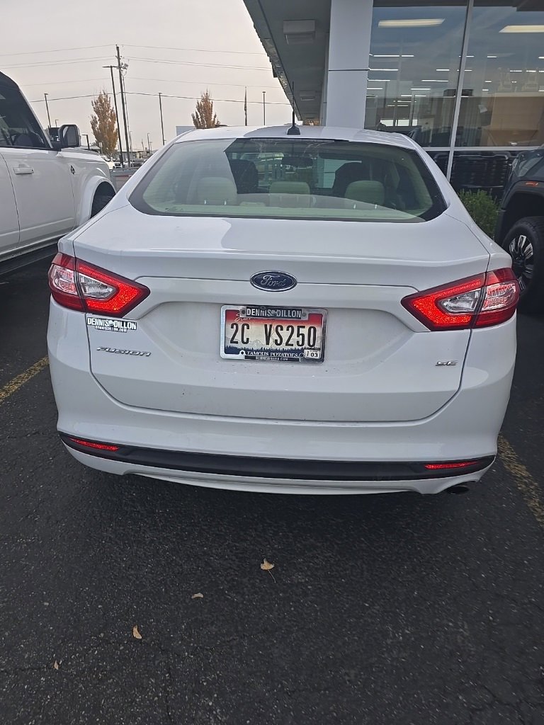 2013 Ford Fusion SE photo 3