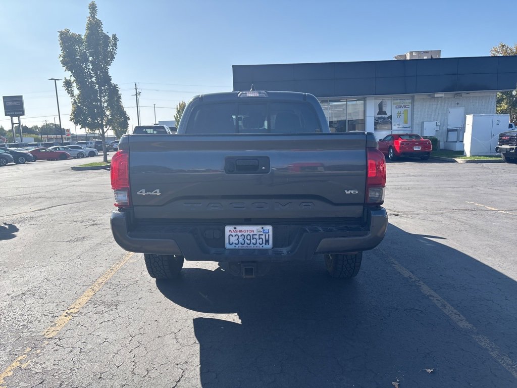 2021 Toyota Tacoma SR5 photo 4