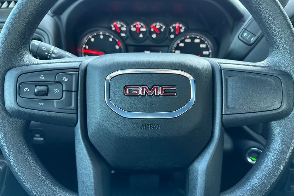 2025 GMC Sierra 2500HD Pro - Photo 17