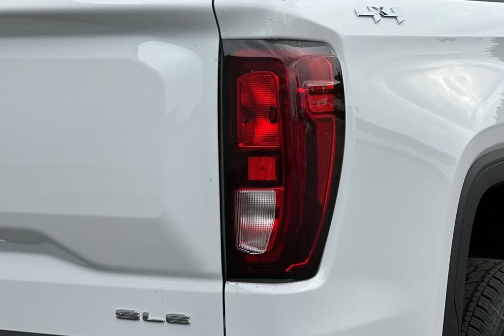 2026 GMC Sierra 1500 SLE - Photo 24