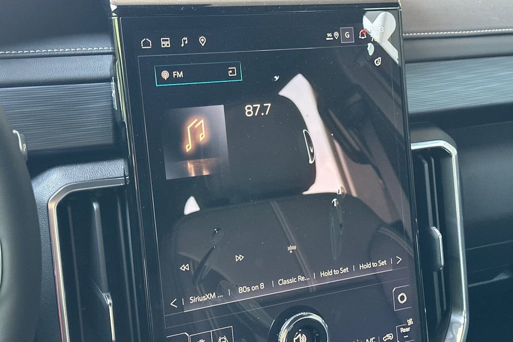 2025 GMC Acadia Elevation - Photo 16