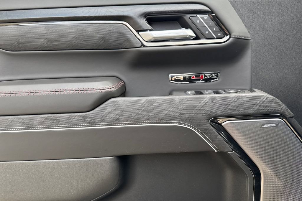 2026 GMC Sierra 1500 AT4X - Photo 8