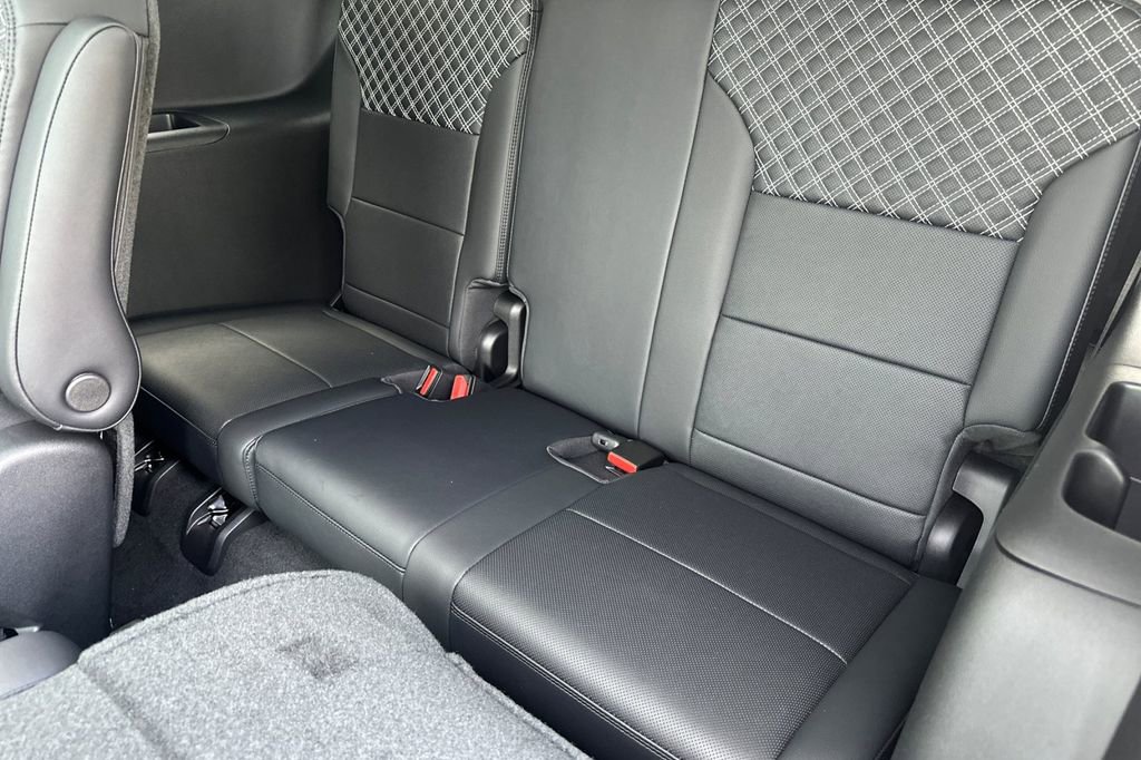 2026 GMC Acadia Denali - Photo 15