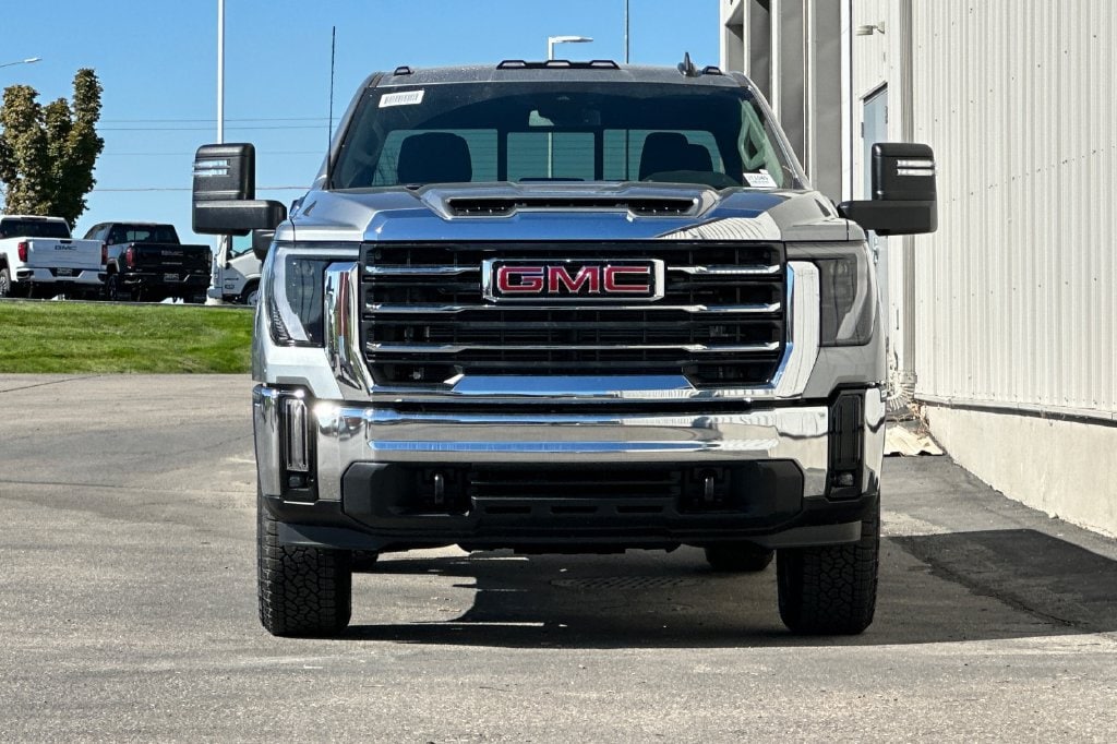 2026 GMC Sierra 3500HD SLE - Photo 12