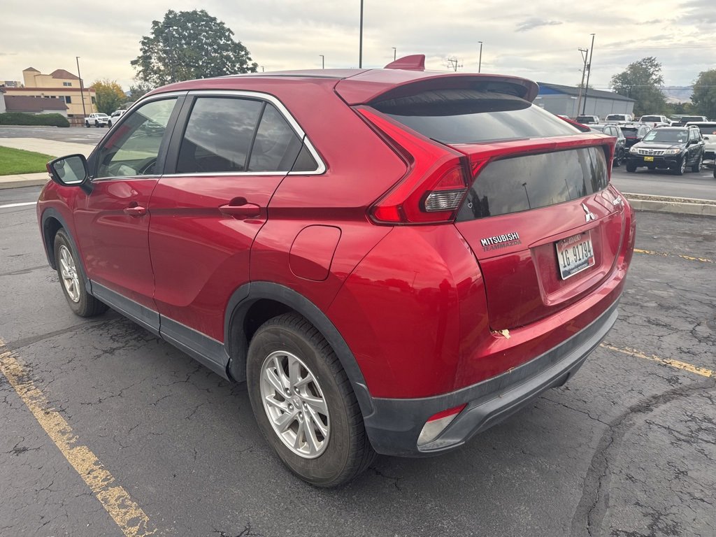 2019 Mitsubishi Eclipse Cross ES photo 3