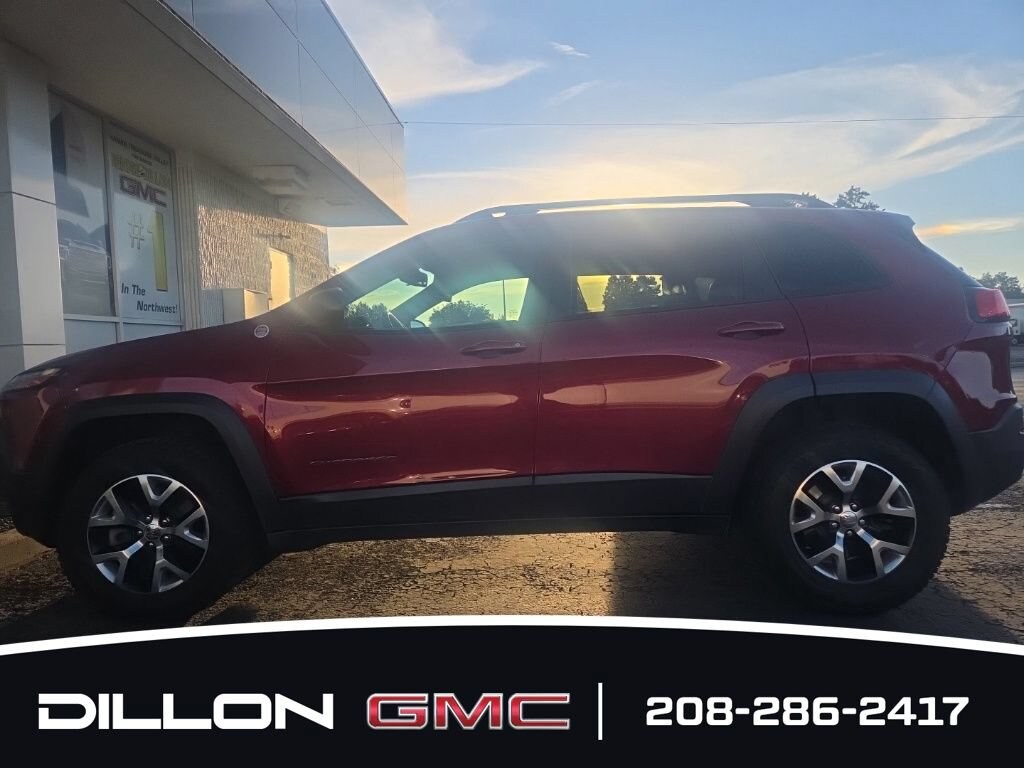 Used 2016 Jeep Cherokee Trailhawk 4x4 SUV
