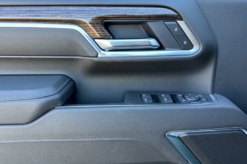 2026 GMC Sierra 3500HD SLE - Photo 13