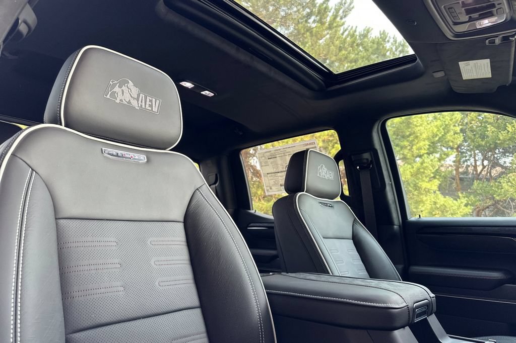 2026 GMC Sierra 1500 AT4X - Photo 17