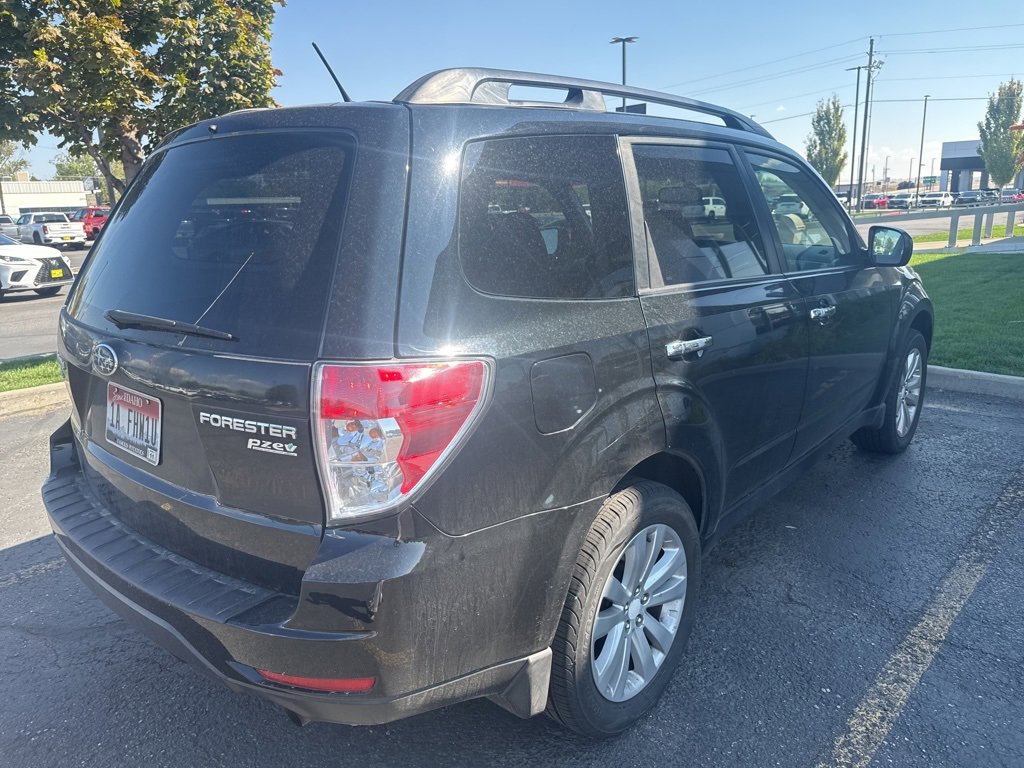 2011 Subaru Forester 2.5X Premium photo 4