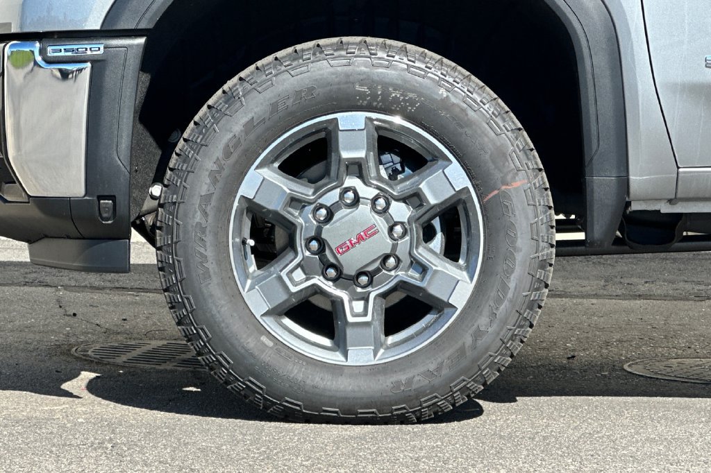2026 GMC Sierra 3500HD SLE - Photo 27