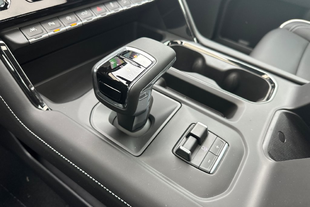 2026 GMC Sierra 1500 AT4X - Photo 18
