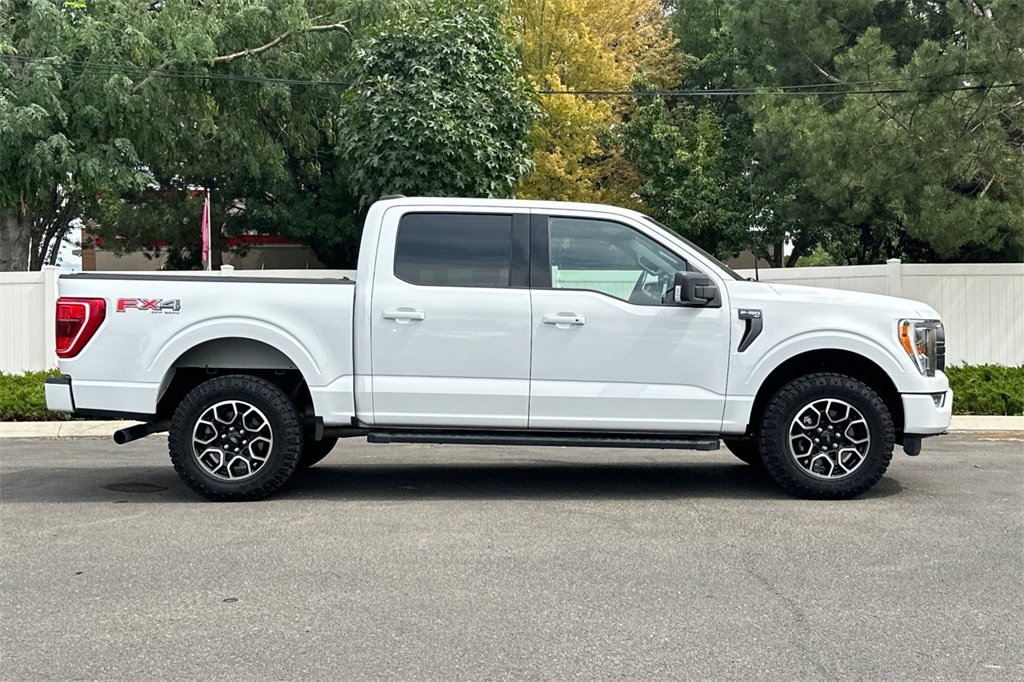 2021 Ford F-150 XLT photo 3