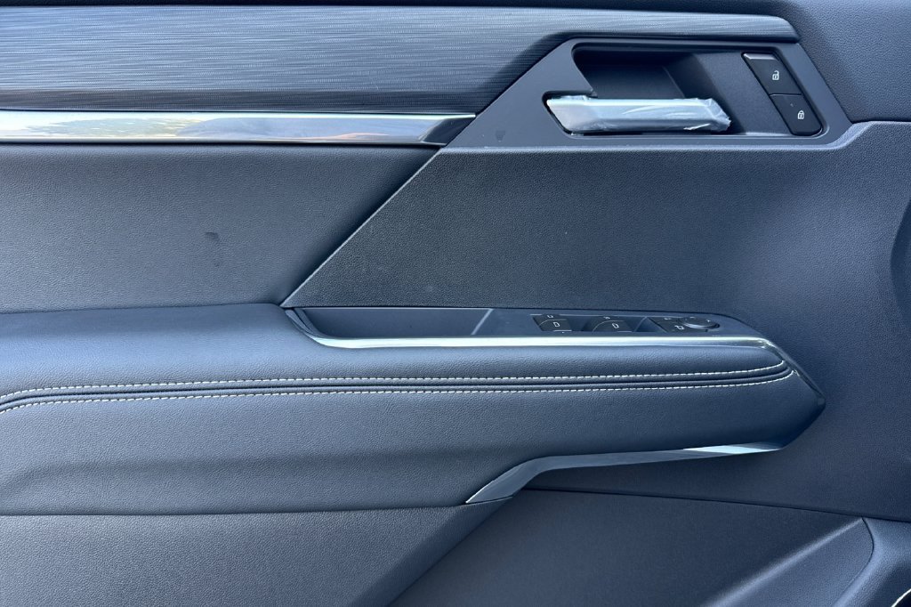 2027 GMC Acadia Elevation - Photo 13