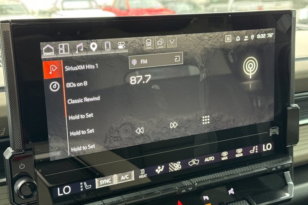 2026 GMC HUMMER EV 2X - Photo 17