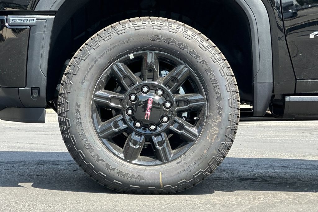 2026 GMC Sierra 2500HD AT4 - Photo 25