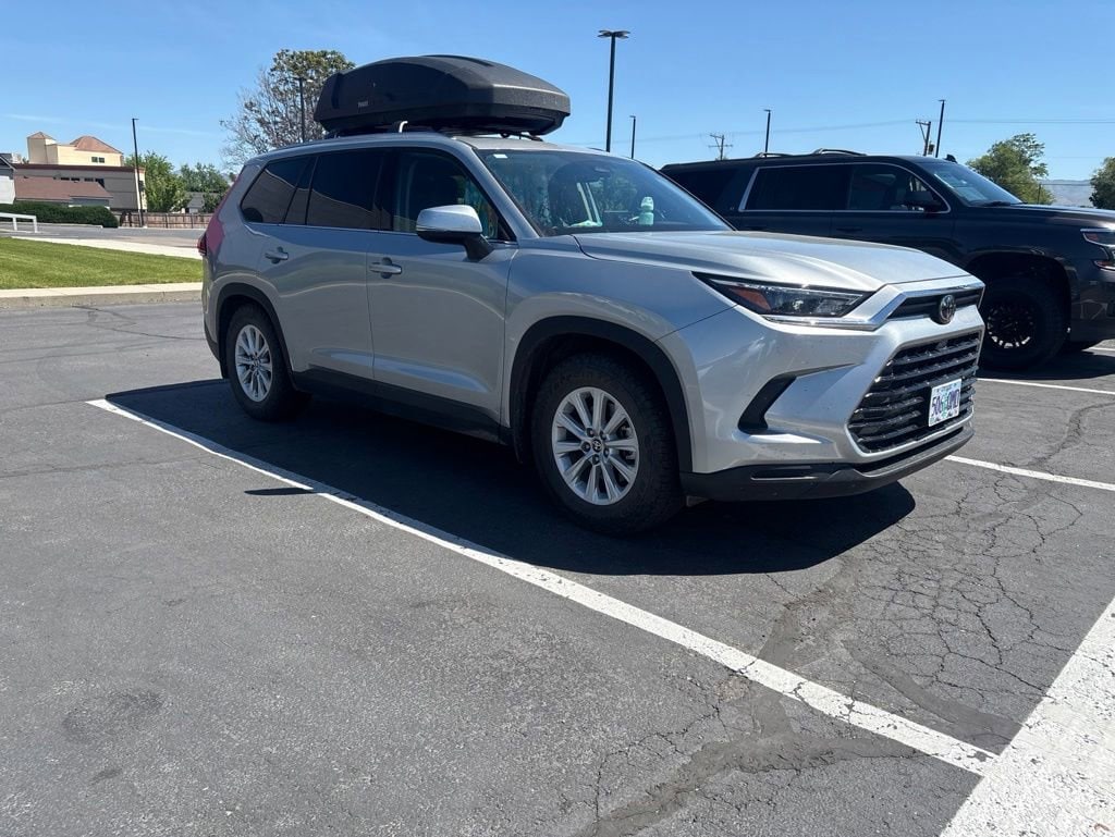 2025 Toyota Grand Highlander XLE AWD's photo