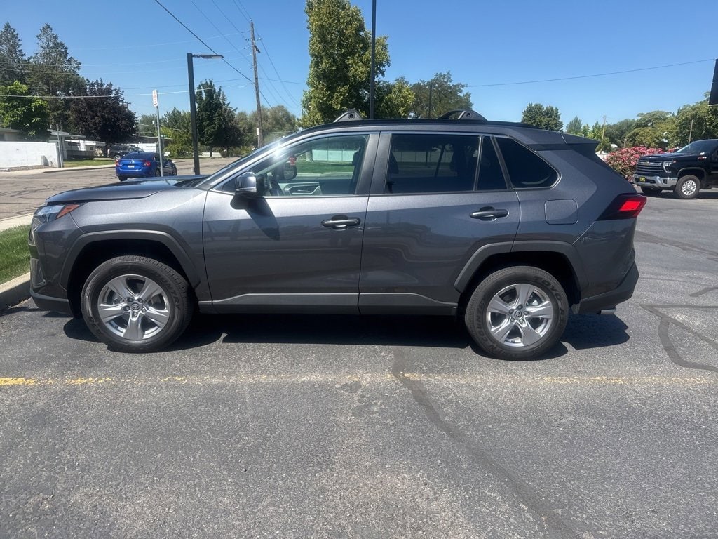 Used 2022 Toyota RAV4 XLE with VIN 2T3P1RFV8NC299373 for sale in Northfield, Minnesota