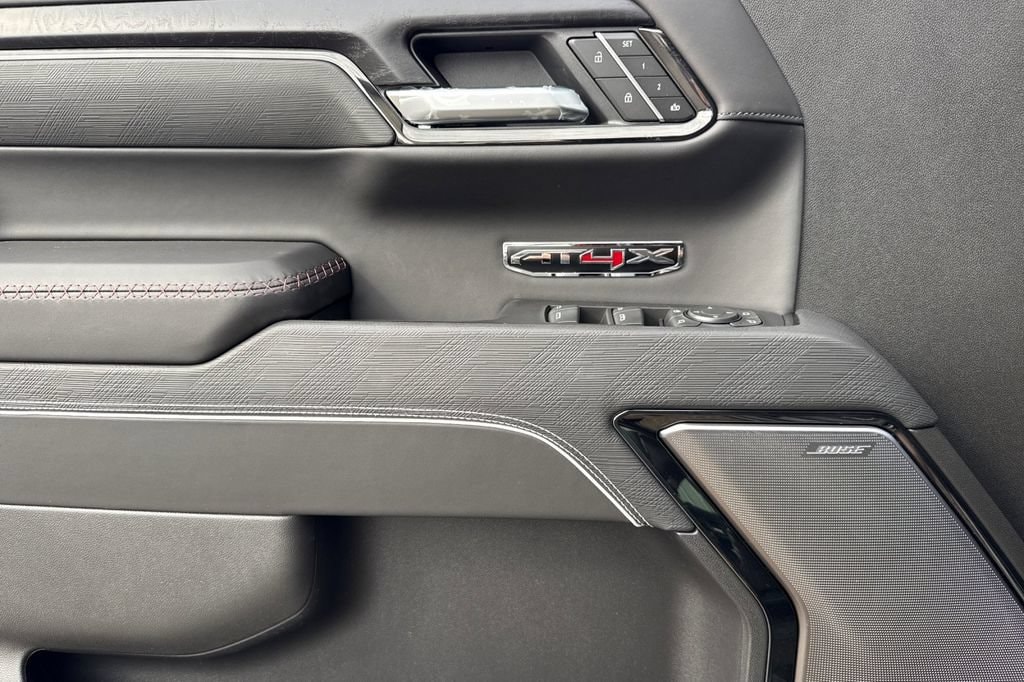 2026 GMC Sierra 1500 AT4X - Photo 13