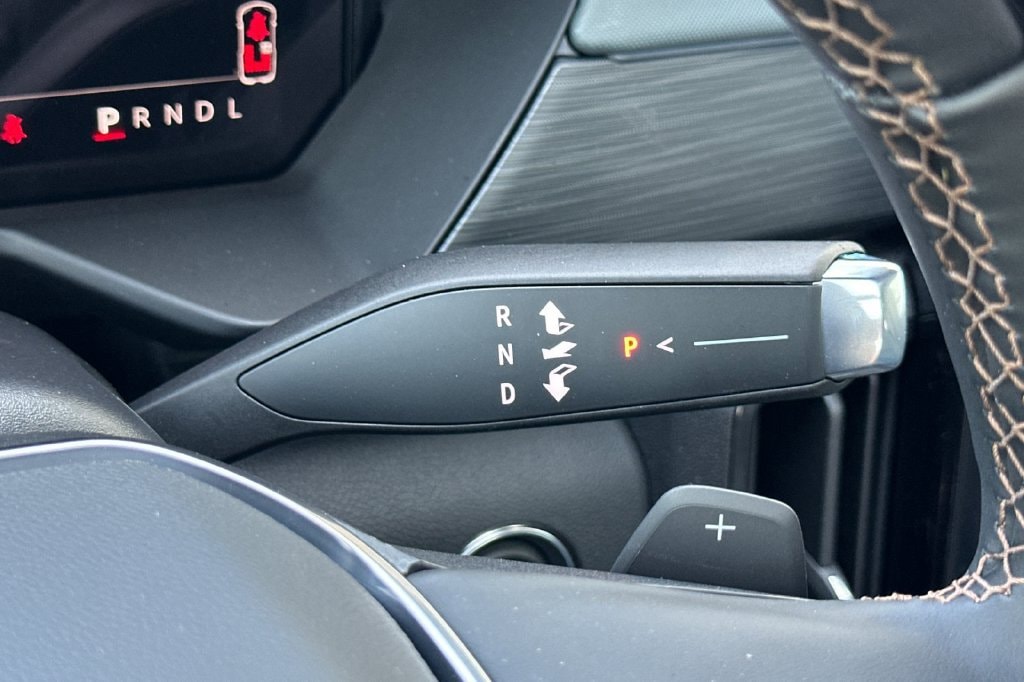 2026 GMC Acadia AT4 - Photo 22