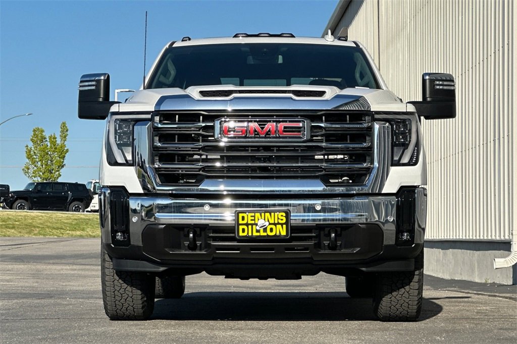 2025 Gmc Sierra 2500 HD SLT photo 3