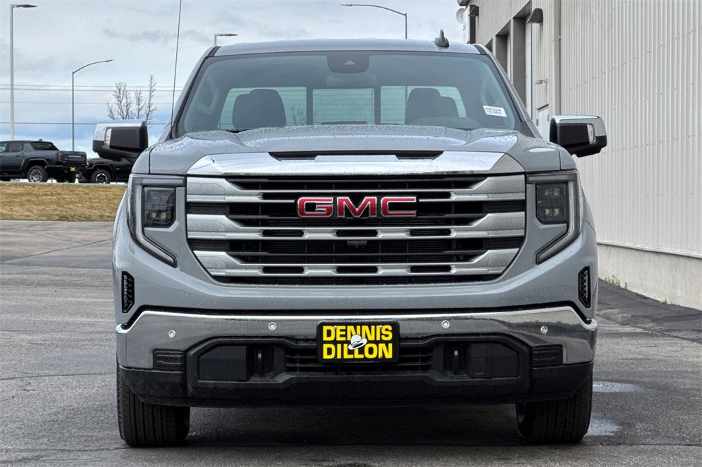 2025 Gmc Sierra 1500 SLE photo 3