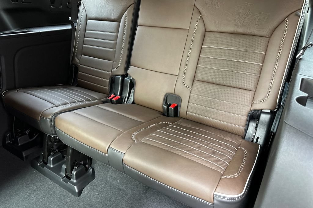 2026 GMC Yukon XL Denali Ultimate - Photo 13