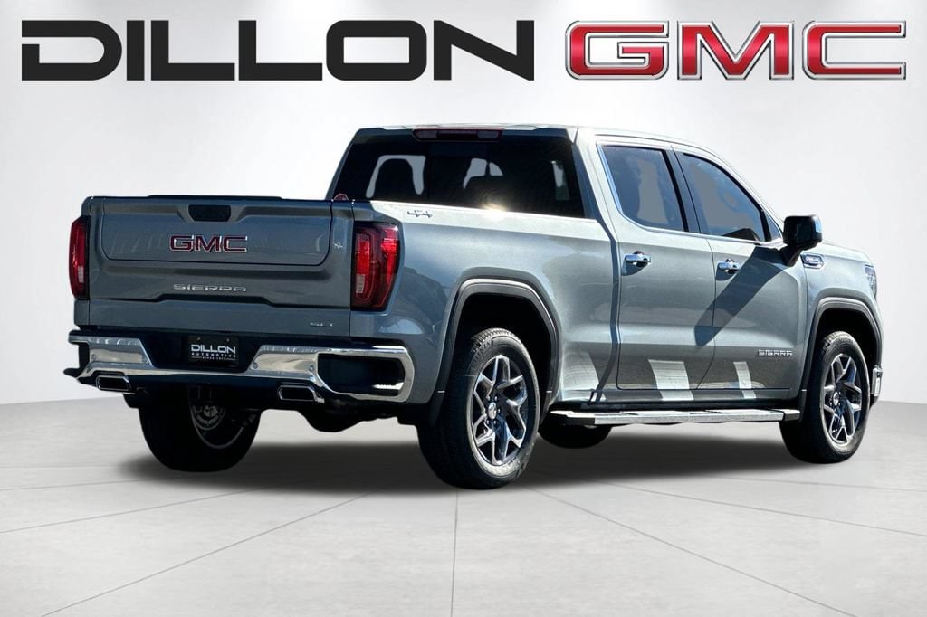 2026 GMC Sierra 1500 SLT - Photo 4