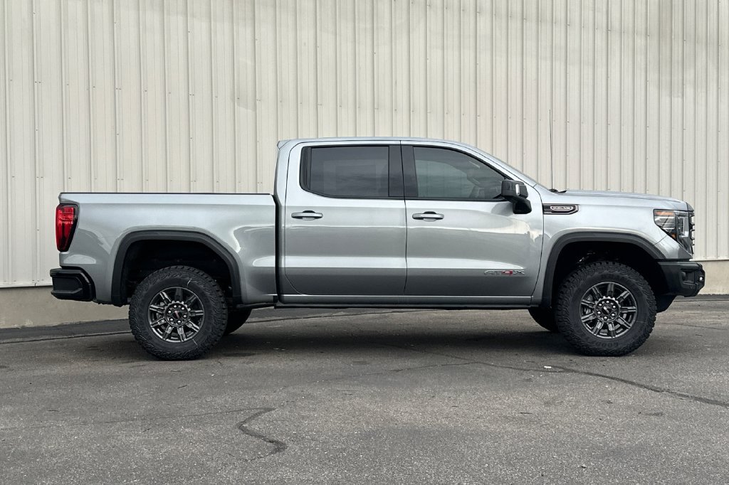 2026 GMC Sierra 1500 AT4X - Photo 6