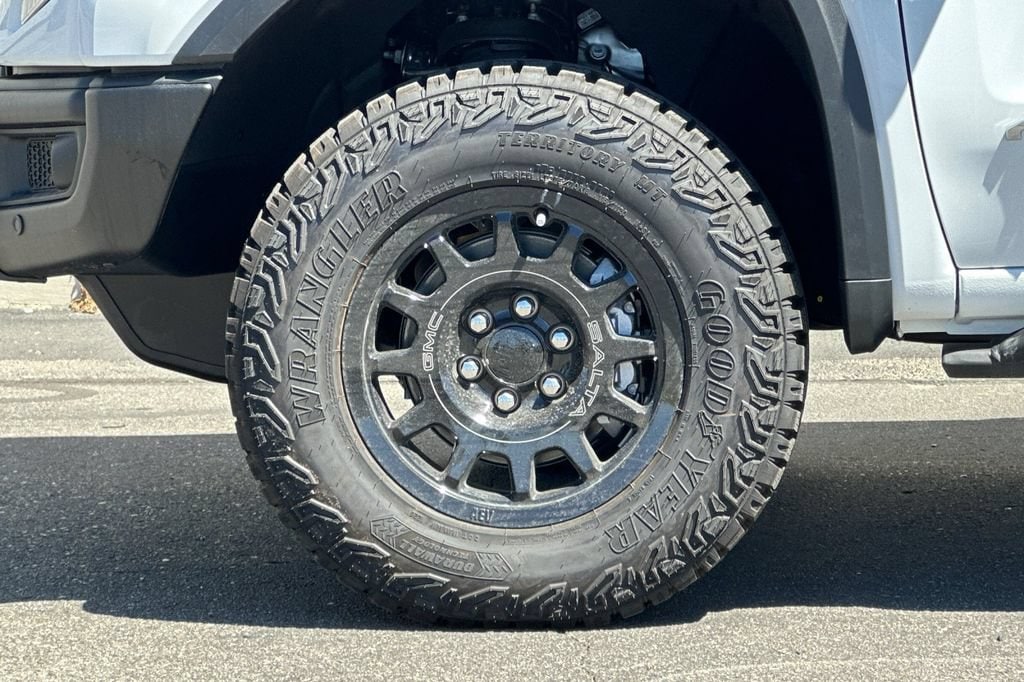 2026 GMC Sierra 1500 AT4X - Photo 27