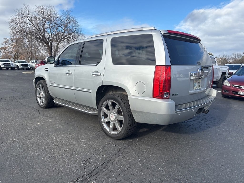 Used 2012 CADILLAC Escalade Luxury SUV