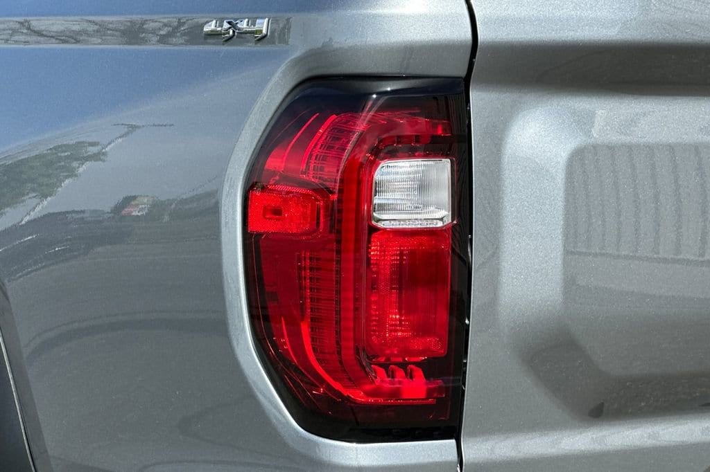 2026 GMC Canyon Elevation - Photo 24